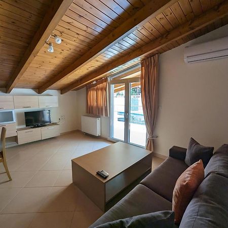 Samaras Apartments In Kamena Wurla Zewnętrze zdjęcie