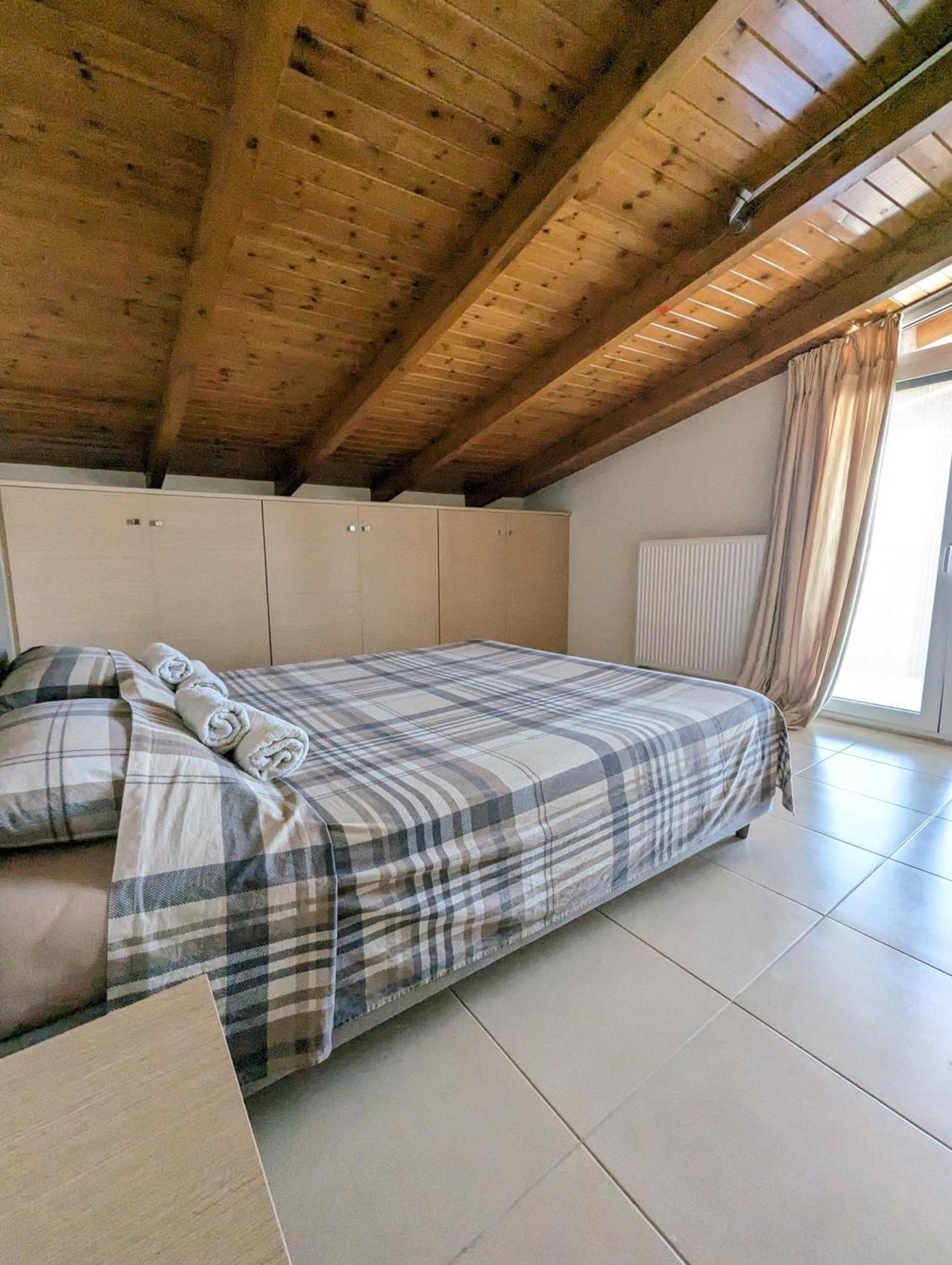 Samaras Apartments In Kamena Wurla Zewnętrze zdjęcie