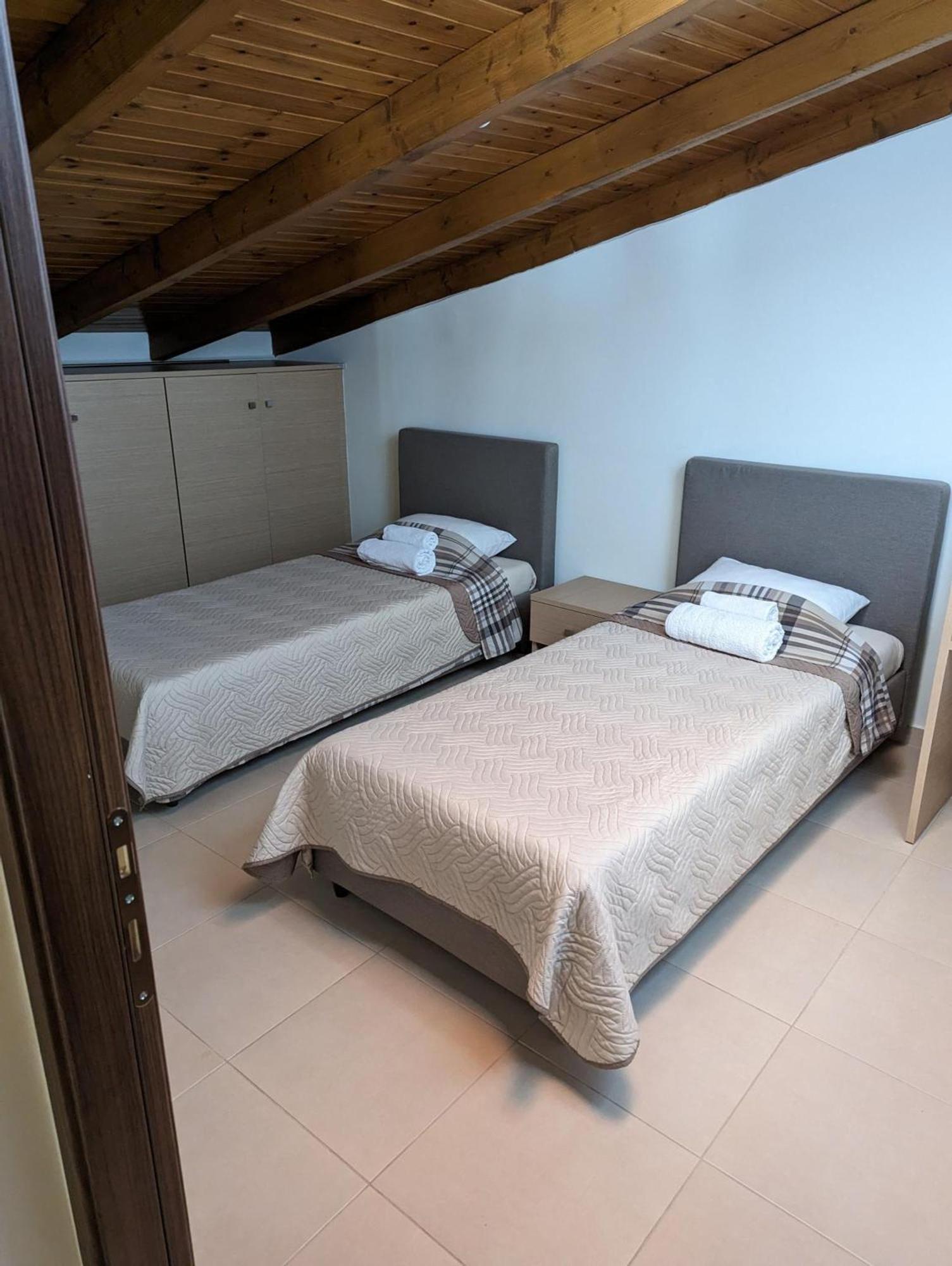 Samaras Apartments In Kamena Wurla Zewnętrze zdjęcie