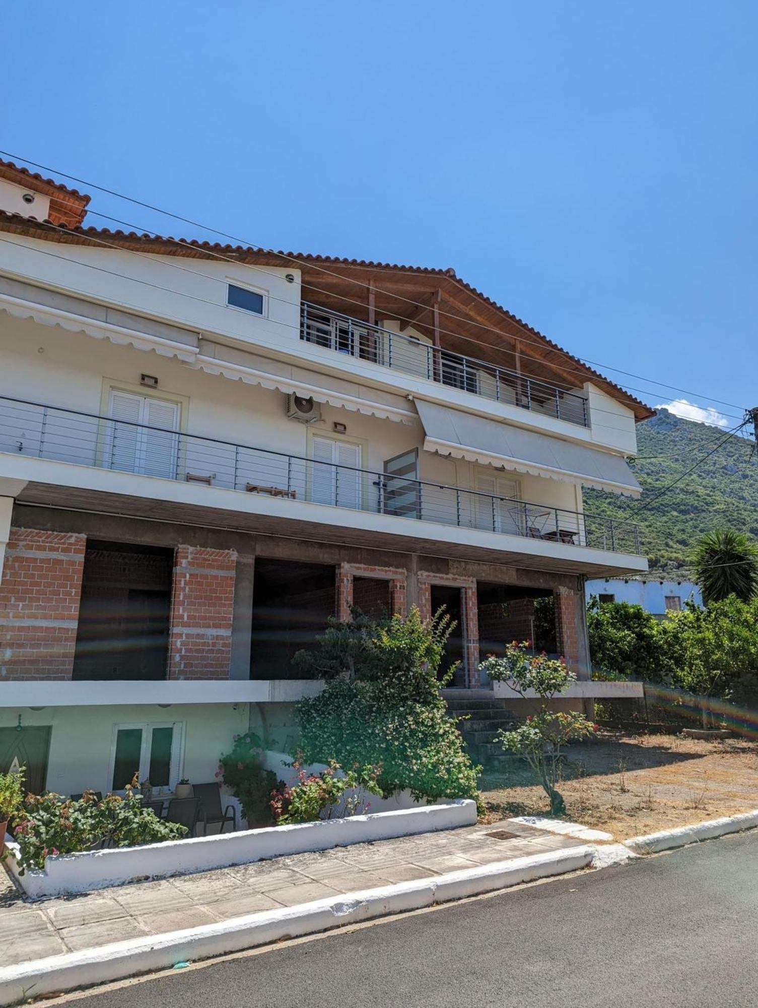 Samaras Apartments In Kamena Wurla Zewnętrze zdjęcie
