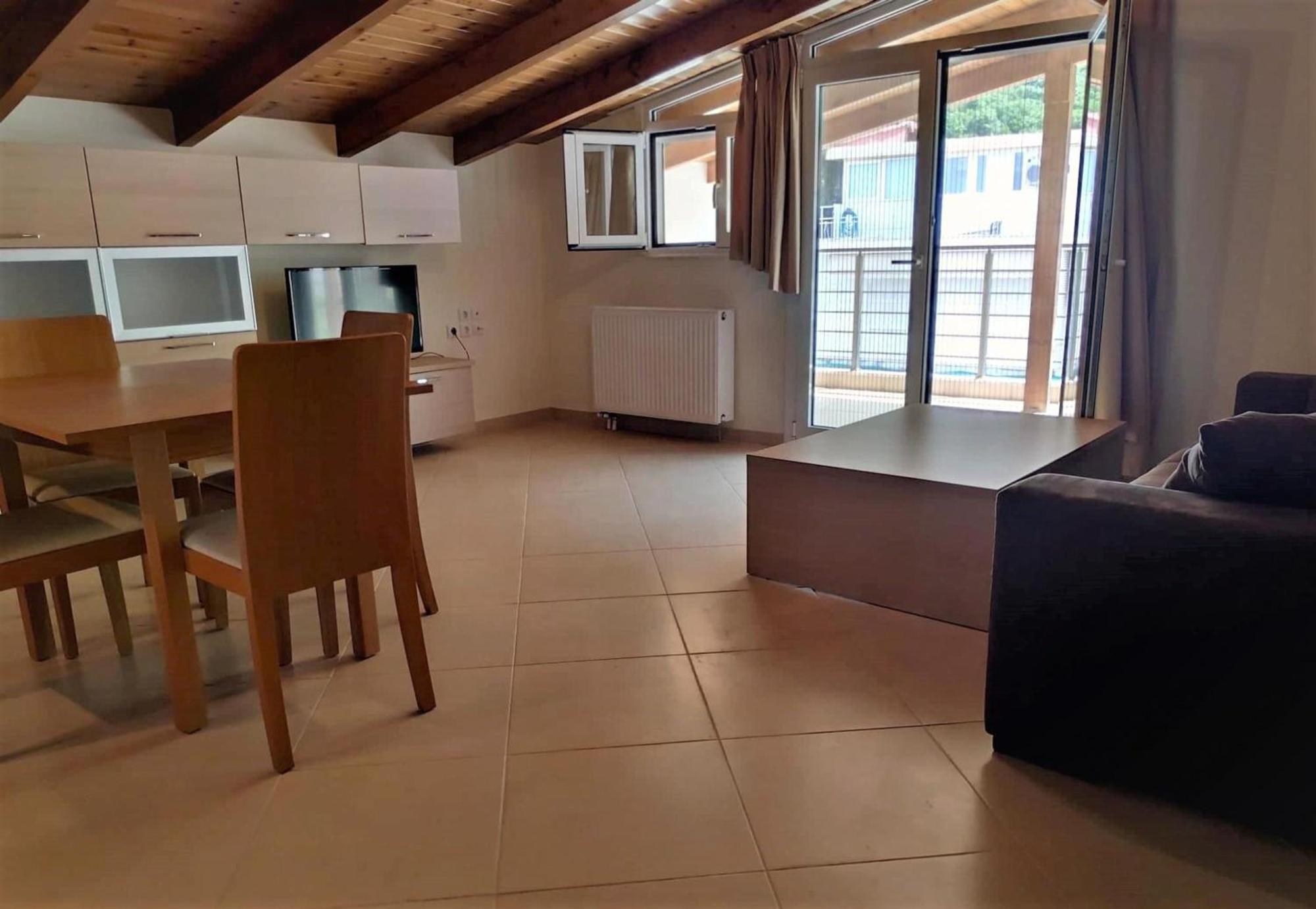 Samaras Apartments In Kamena Wurla Zewnętrze zdjęcie