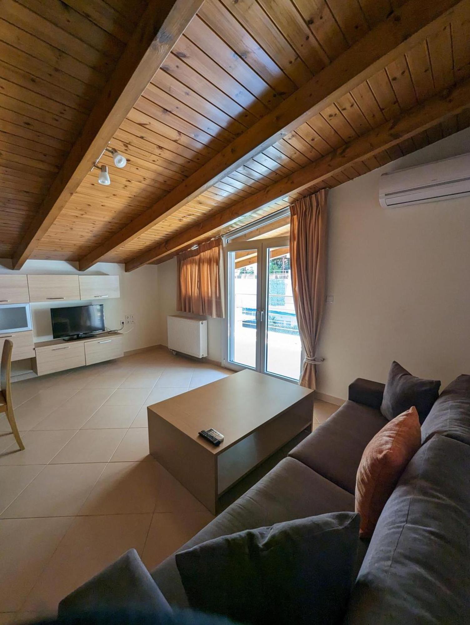 Samaras Apartments In Kamena Wurla Zewnętrze zdjęcie